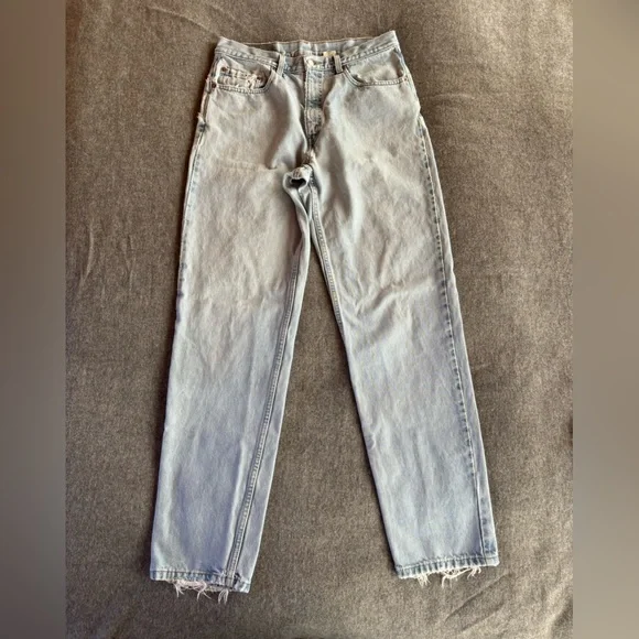 Vintage Levi’s 550 Jeans - Picture 3 of 10